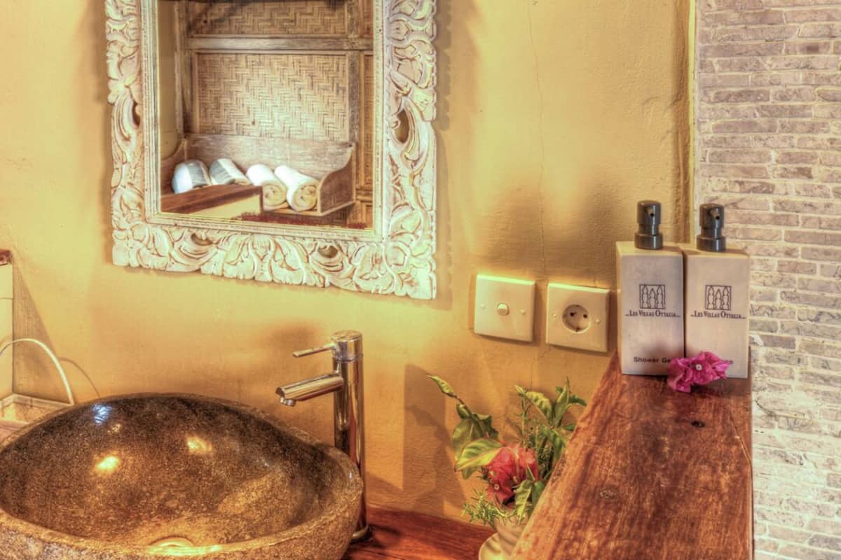 1 bedroom superior with private pool | bathroom | shower, free toiletries, towels, soap