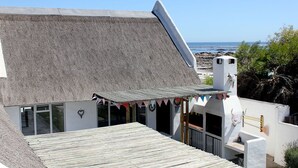 Unclassified image, 4 of 48, button - Voetbaai Chalets (Port Nolloth)