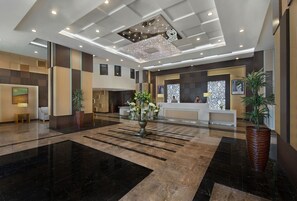 Reception - Ezdan Residence (Doha)
