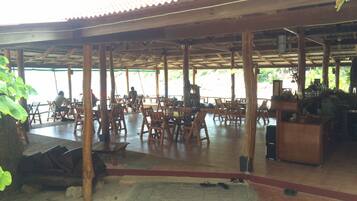 Breakfast, lunch, dinner served; Thai cuisine, ocean views