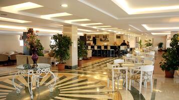 2 Restaurants, Frühstück