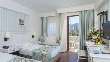 Minibar, safe på rommet og wi-fi (inkludert)