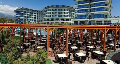 Commodore Elite Suites & Spa - All Inclusive - Adult Only