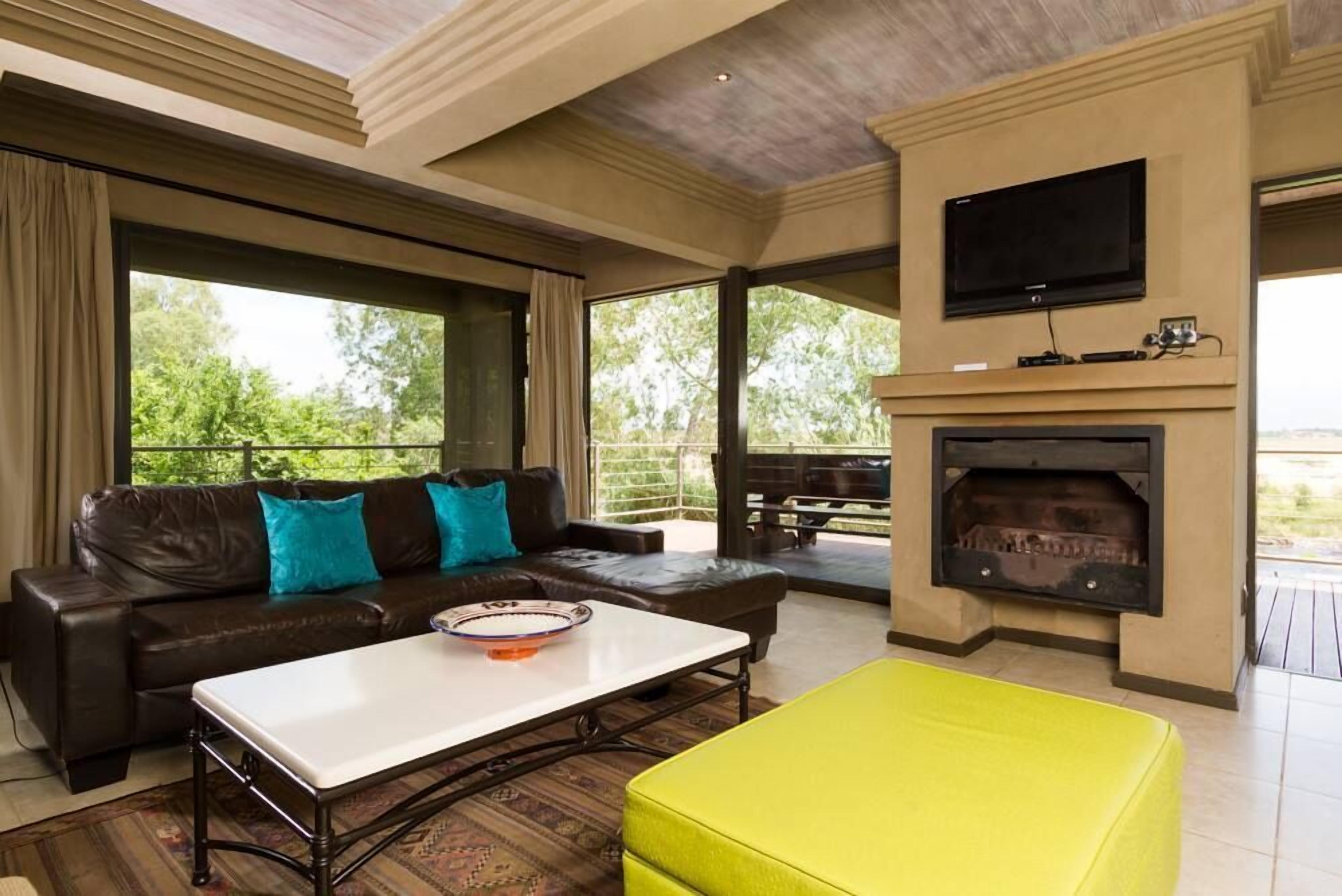 42-inch TV with satellite channels, fireplace