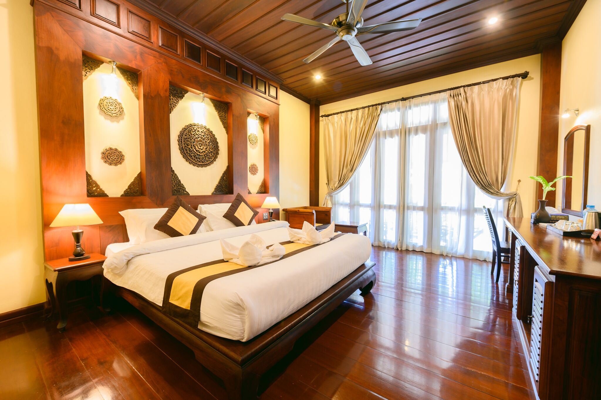 deluxe double room | 1 bedroom, premium bedding, minibar, in-room safe