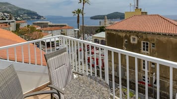 Superior Triple Room, Balcony, Sea View | Balcony