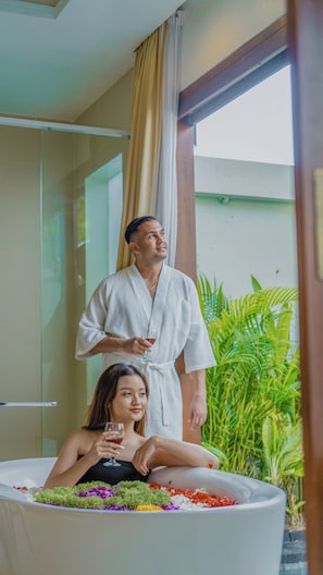 Romantic Villa, 1 Bedroom, Private Pool | Bathroom | Separate tub and shower, deep soaking tub, rainfall showerhead - Anari Villas Kuta (Kuta)