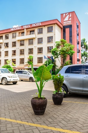 Exterior - Ngong Hills Hotel (Nairobi)
