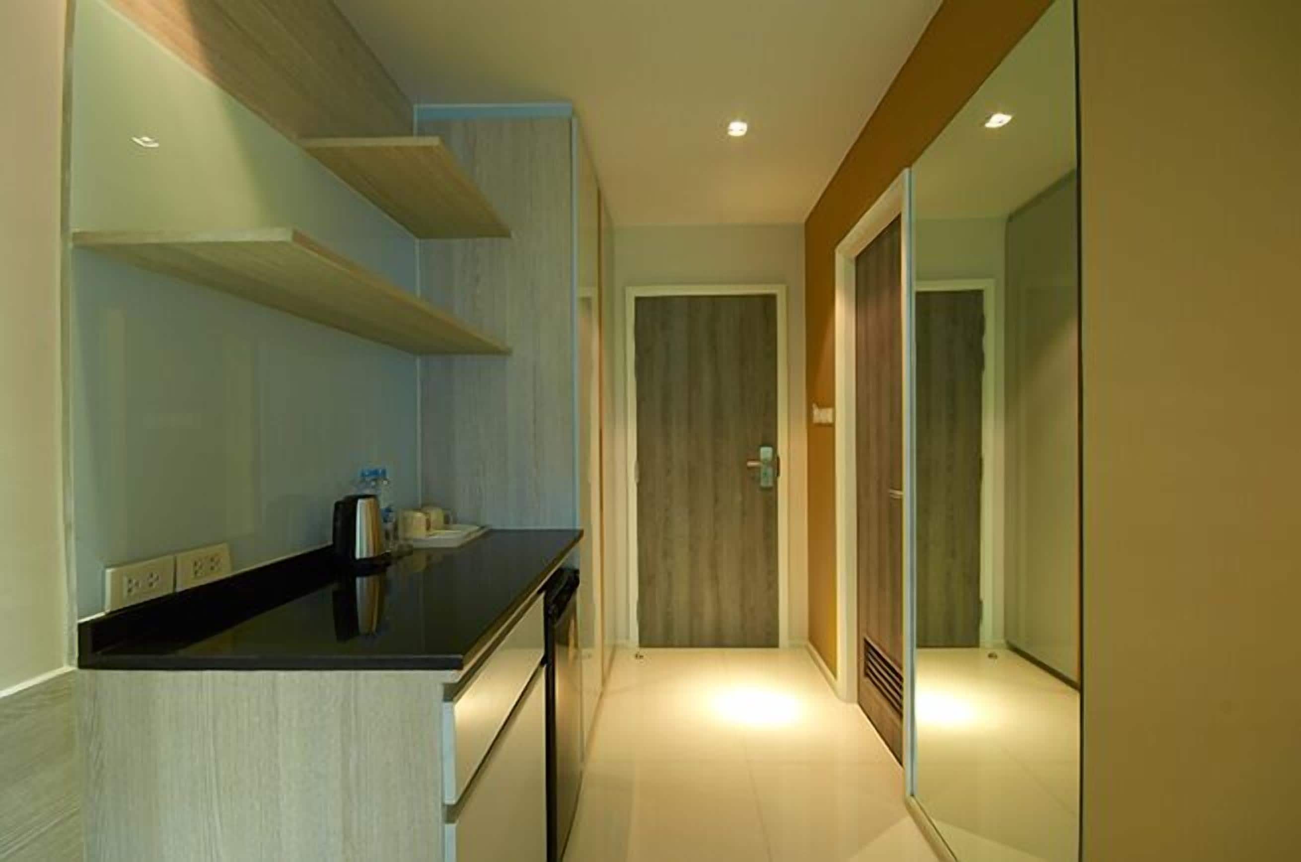 studio, 1 double bed | room amenity