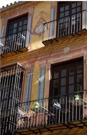 Porch - The Lights Hostel (Málaga)