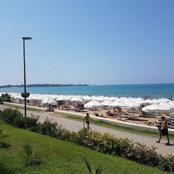 Private beach, sun-loungers, beach umbrellas, beach towels