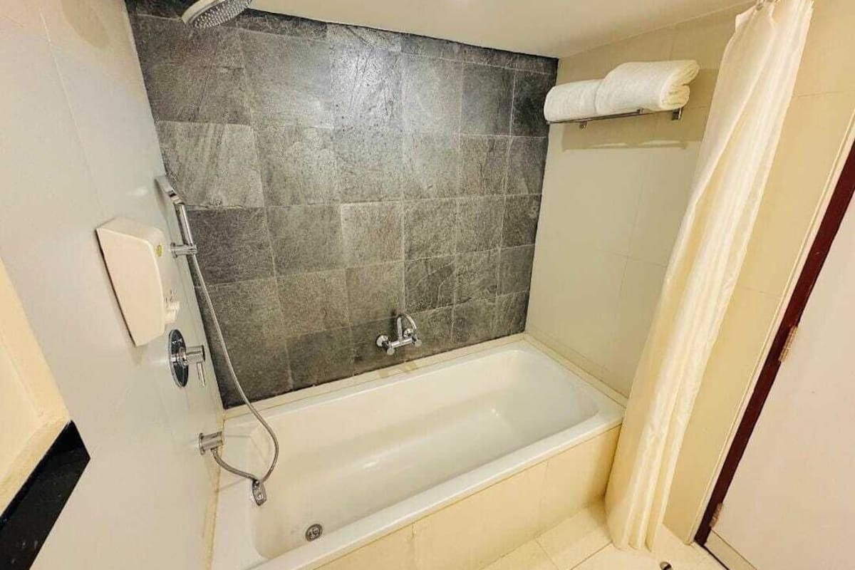 Executive-Suite, 1 King-Bett, Nichtraucher | Badezimmer