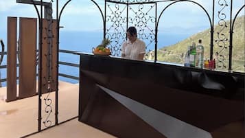 Poolside bar