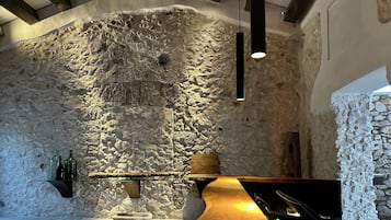 Quầy tiếp tân