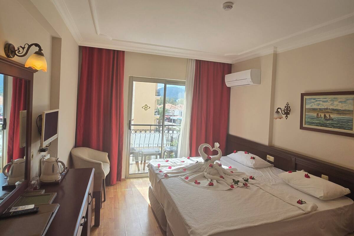 Standard-Doppel- oder -Zweibettzimmer