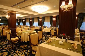 Breakfast, lunch, dinner served; Turkish cuisine