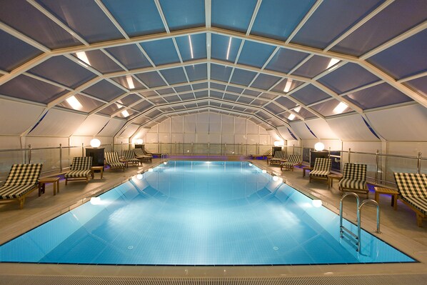 Indoor pool, outdoor pool, sun loungers