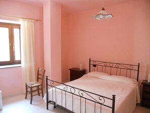 Habitación doble | Wifi gratis y ropa de cama 