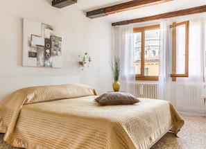 Standard-Apartment, 2 Schlafzimmer, Terrasse (check-in online)