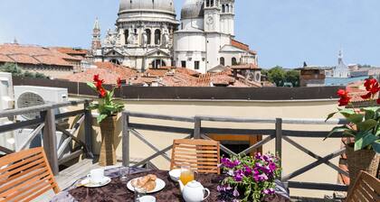 Dorsoduro Charme Apartments