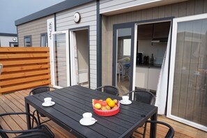 Mobile Home, 3 Bedrooms, Private Bathroom (Linen Excluded) | Terrace/patio