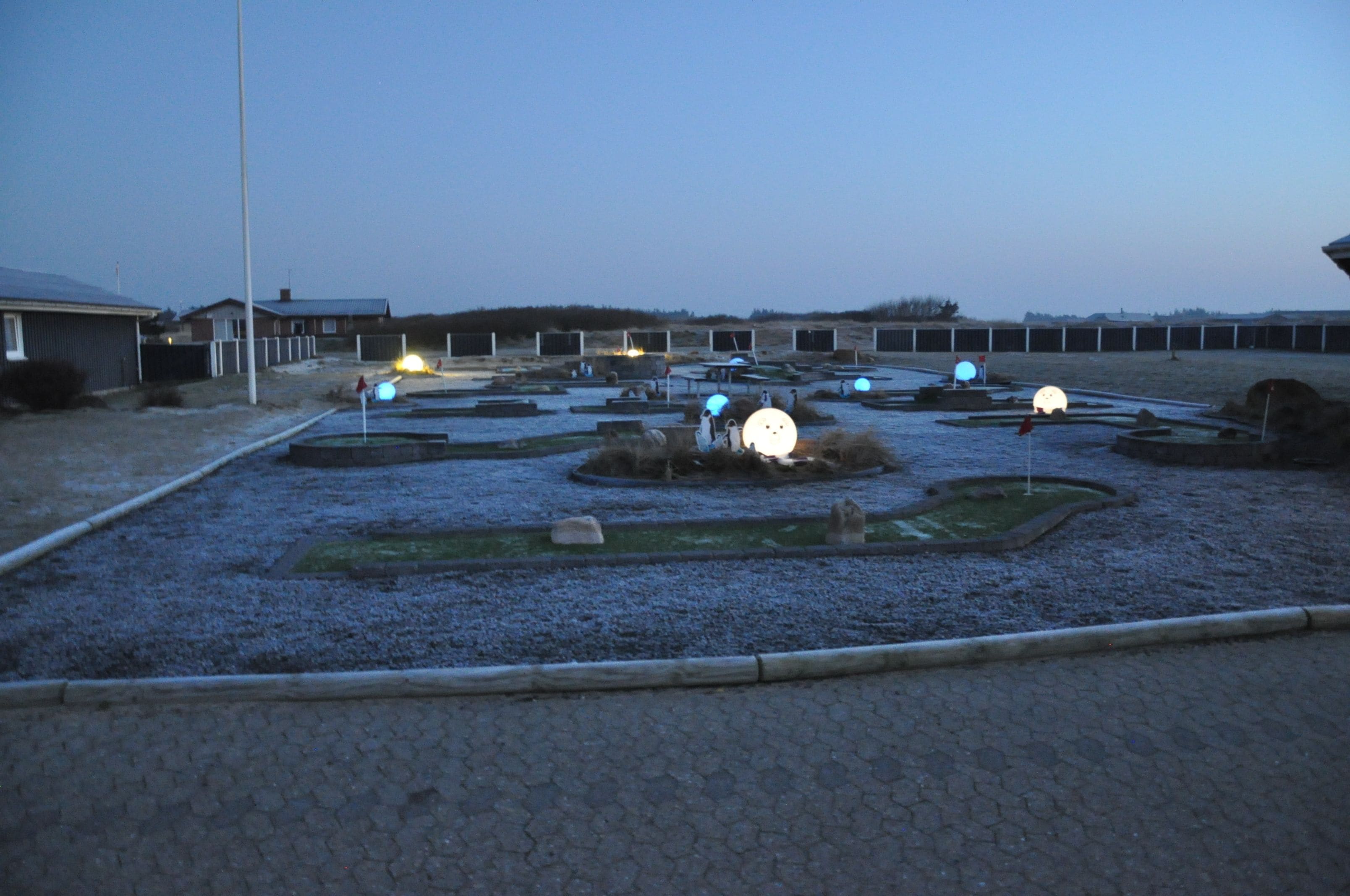 Mini-golf