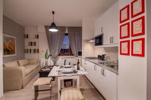 Leilighet – design, tekjøkken | Spiseområde på rommet