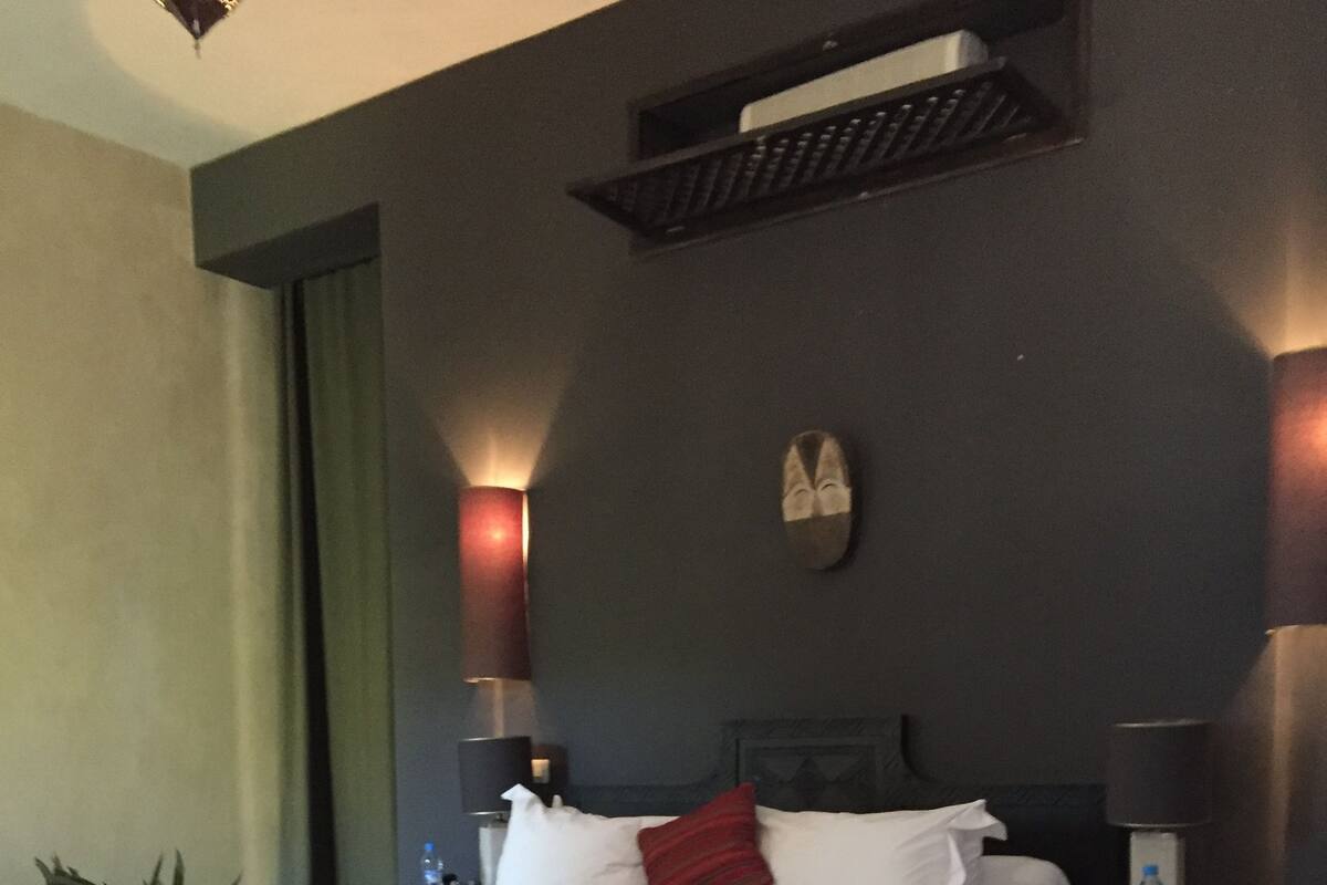 Prestige Room  | In-room safe, blackout drapes, soundproofing, bed sheets