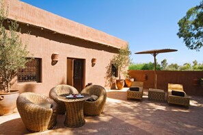 Superior Farmhouse Room | Patio