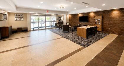 Candlewood Suites Auburn by IHG
