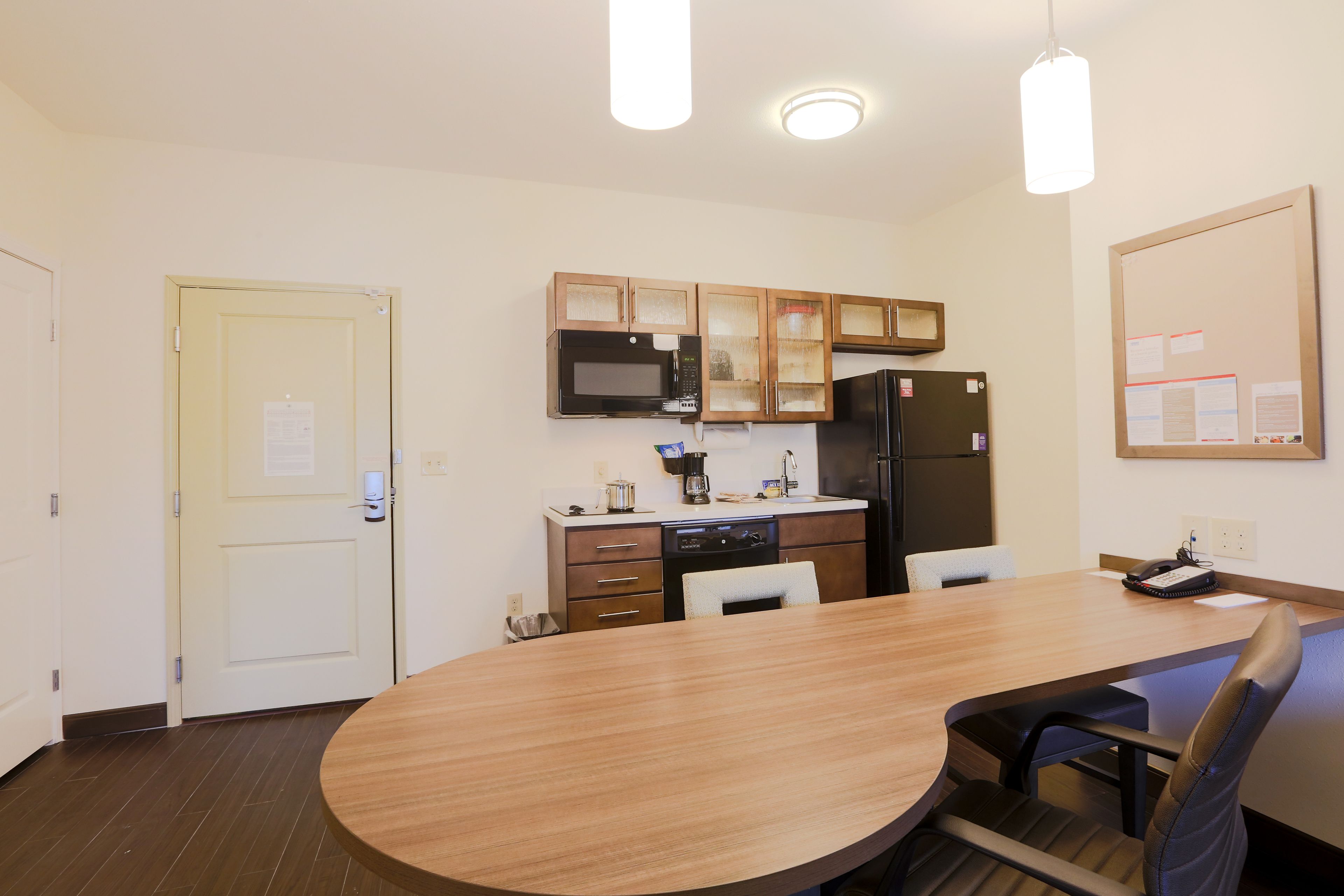 1 bedroom, premium bedding, in-room safe, desk