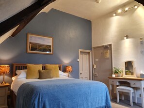 Dobbeltrom – standard, 1 kingsize-seng | Individuelt dekorert, individuelt innredet og lydisolert