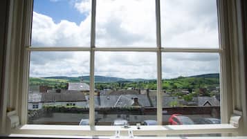 Deluxe Double or Twin Room | Individually decorated, individually furnished, soundproofing