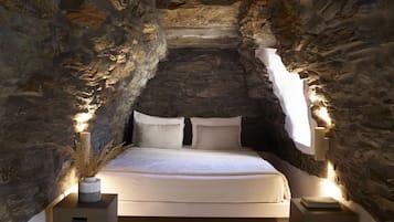 Cave Experience, Private Pool, Sea View | 1 bedroom, premium bedding, pillow-top beds, in-room safe