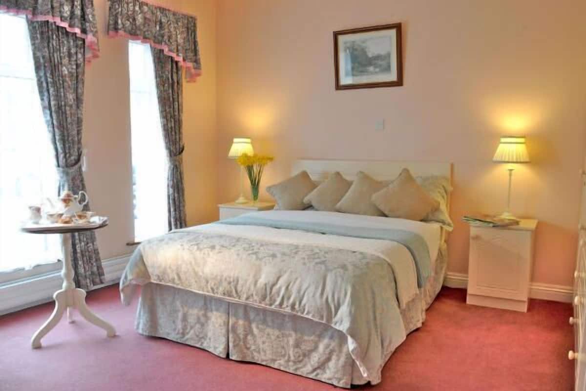 Double Room, Ensuite | View from property