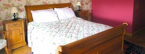 Chambre Double, salle de bains attenante | Décoration personnalisée, ameublement personnalisé, Wi-Fi gratuit