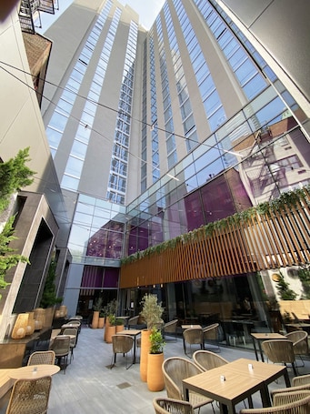 Porch. Hotel Riu Plaza New York Times Square