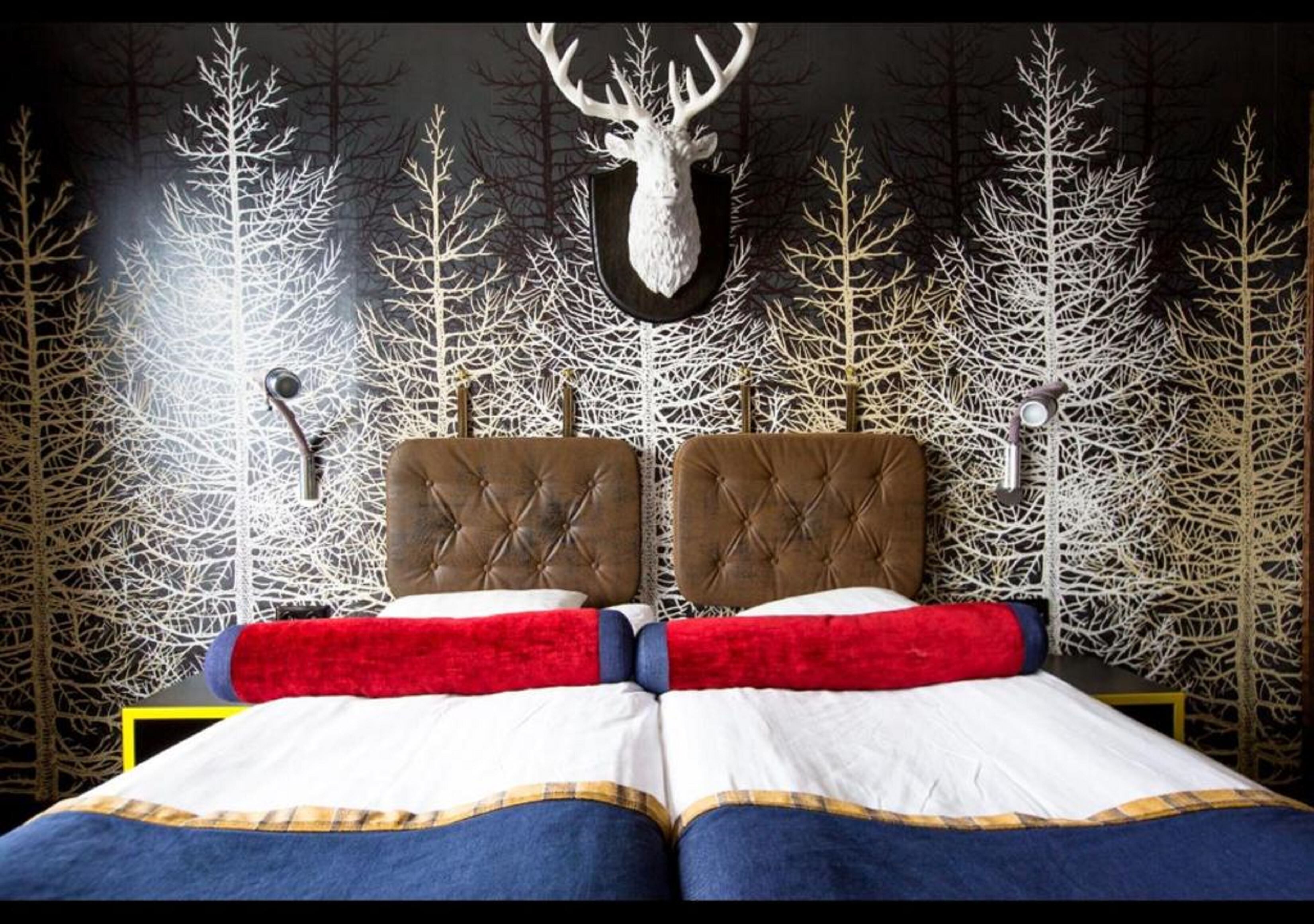 in-room safe, individually decorated, individually furnished, desk