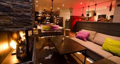Langley Hotel Tango
