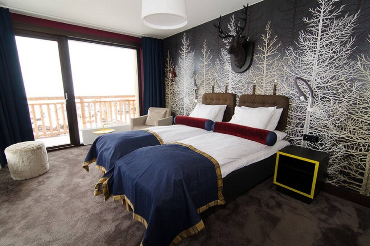 in-room safe, individually decorated, individually furnished, desk