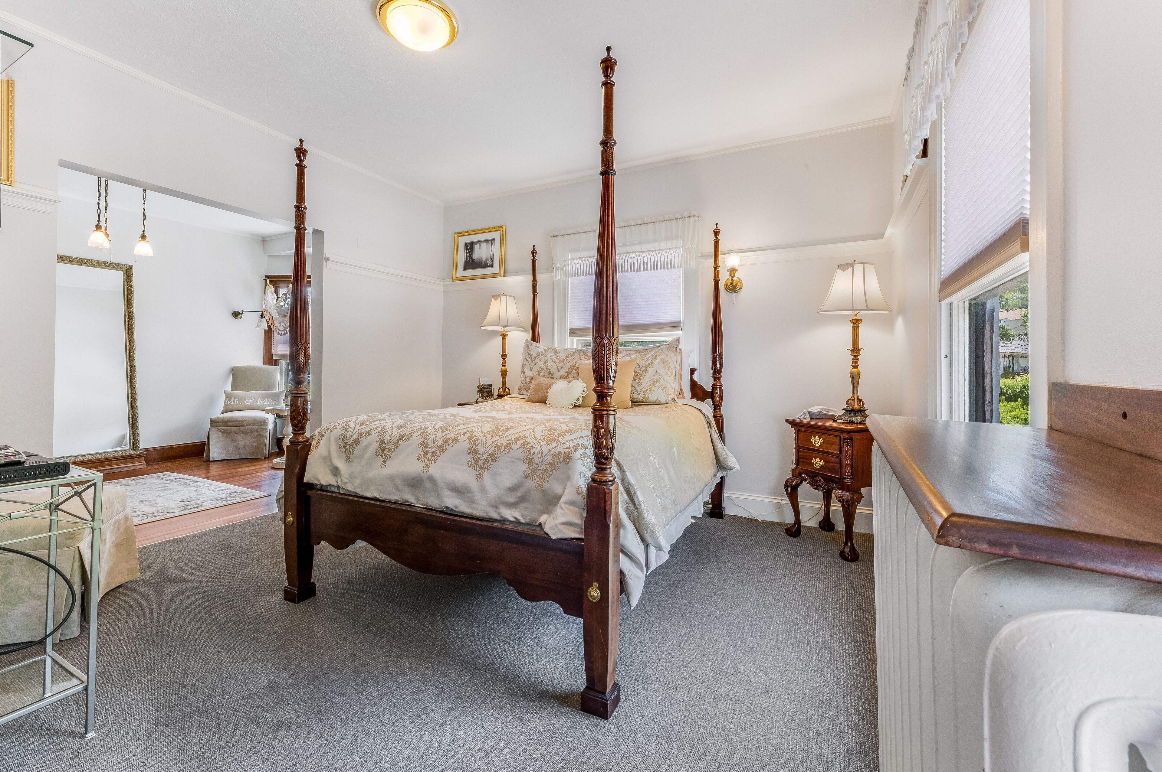 standard room, 1 queen bed | 1 bedroom, individually decorated, individually furnished, free wifi