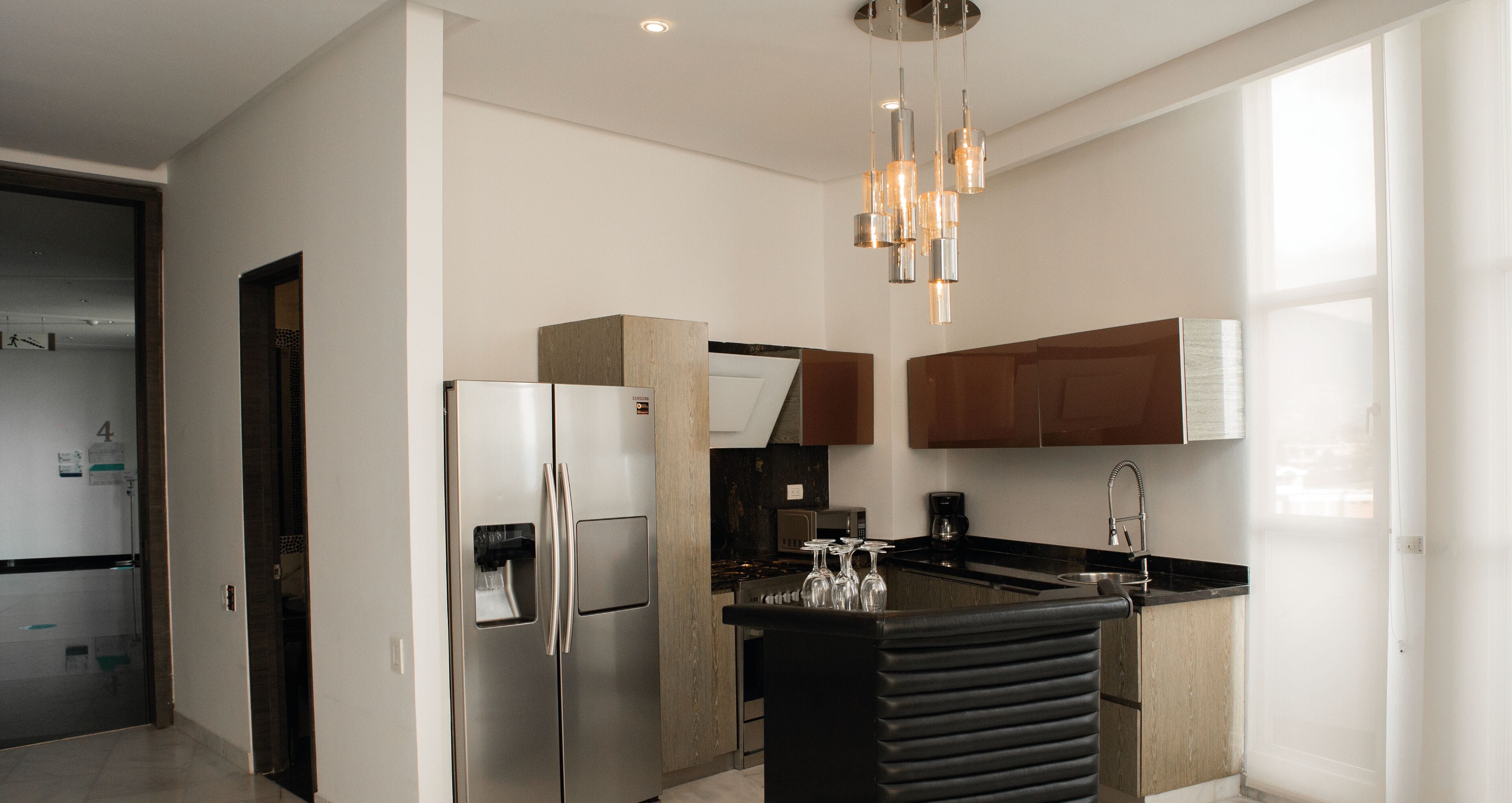 presidential suite, 3 bedrooms | private kitchen | fridge, griddle