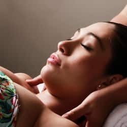 Phòng trị liệu đôi, phòng tắm hơi, bồn tắm thủy lực, phòng xông hơi