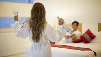 Presidential Suite, 3 Bedrooms | Premium bedding, down comforters, memory foam beds, in-room safe