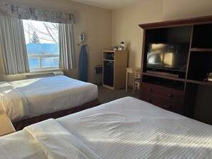 Standard Double Room | Desk, laptop workspace, iron/ironing board, free WiFi