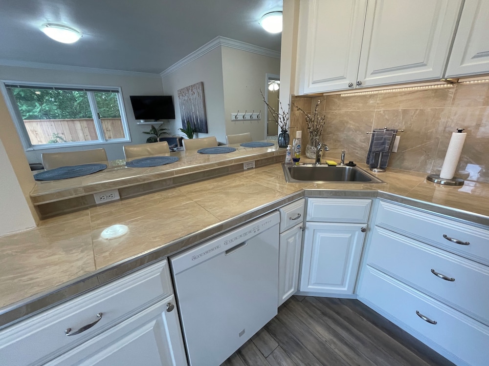 Arctic Fox Vacation Rentals by null