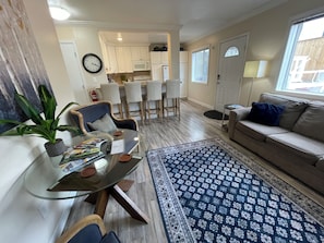 Private Apartment, 2 Bedroom, Full Kitchen, Ground Floor, Unit 1, Arctic Fox Vacation Rentals | Living area | Smart TV