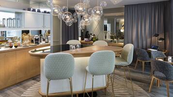 Daily buffet breakfast (EUR 20 per person)