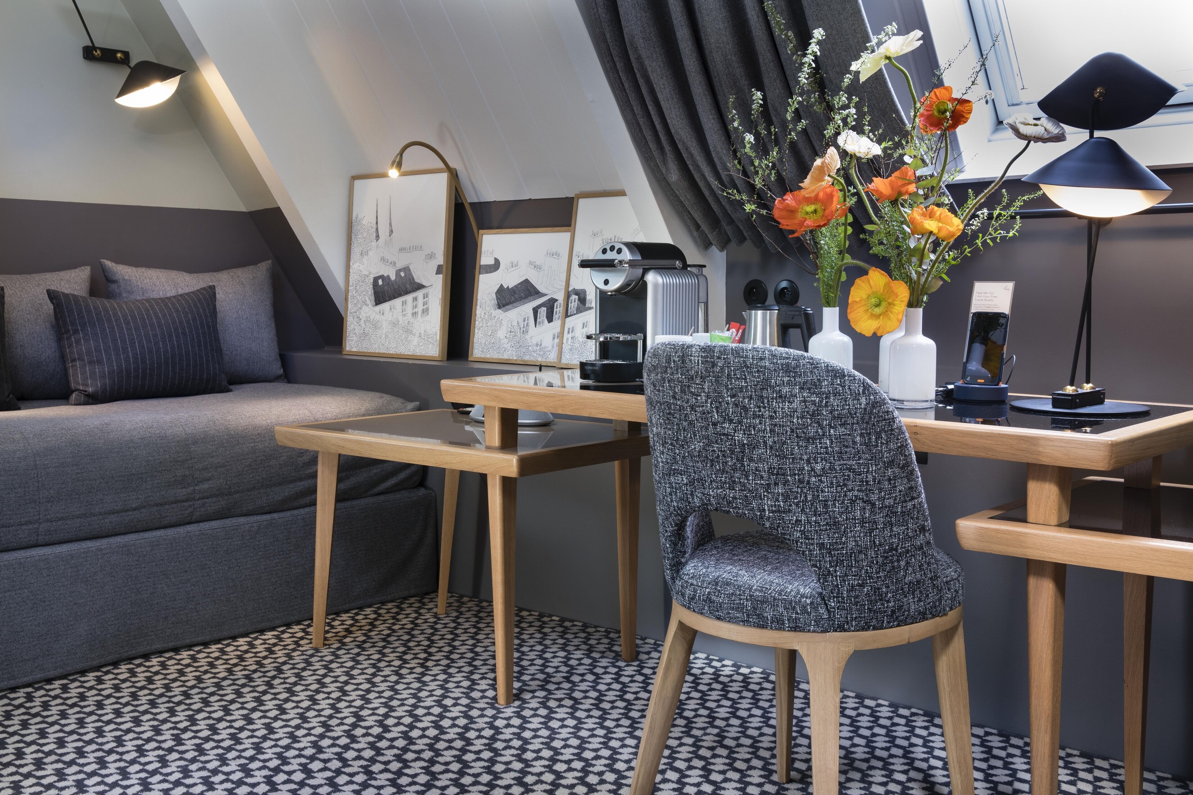 suite | premium bedding, minibar, in-room safe, blackout curtains