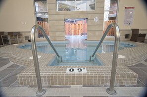 Indoor spa tub - The Summit at Grande Rockies (Canmore)